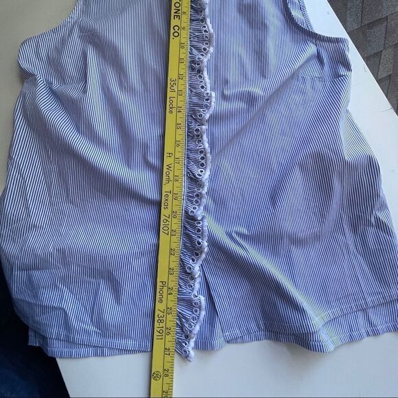 Izod Sleeveless Cotton Blouse accented with Eyelet Ruffle down the Front - Large - Picture 6 of 8